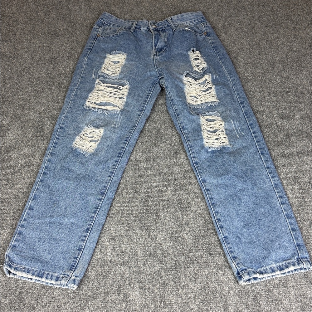 Light Wash Distressed Boyfriend Jeans - Women's